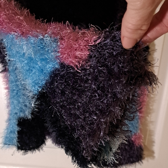 ✨ Y2K Fuzzy Colorblock Turtleneck | Retro Statement Sweater - Picture 5 of 9